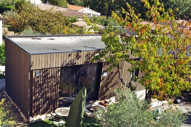 Vue toiture d'un loft en bois